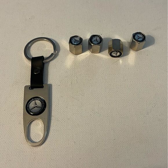 Mercedes Benz metal keychain & valve Stem caps in Silver NWT - Picture 3 of 4